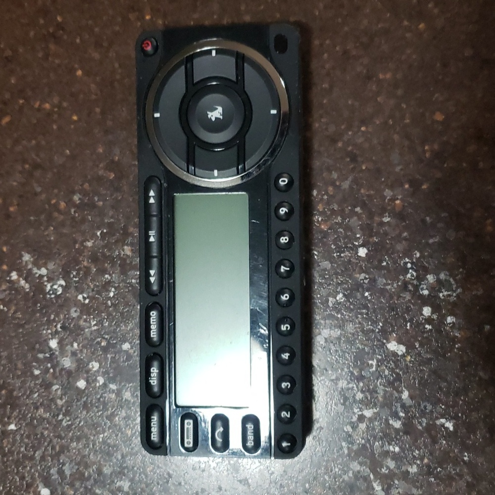 NEW  RADIO ONLY NO OTHER ACCESSORIES SIRIUS Model STSC. IC: 4442A- UPAST5